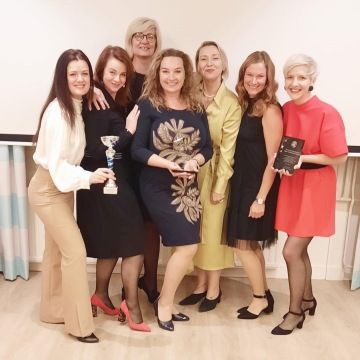 Část Performia týmu a zakladatel Performia International Marten Runow