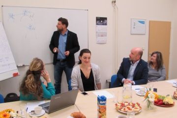 Jan Piťha prezentuje firmu BACKBONE s.r.o.