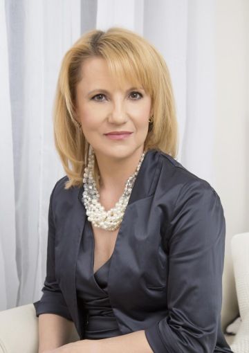 Eliška Jirásková, V Invest