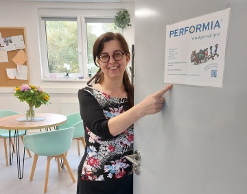 Lenka Letová, v kanceláři Performia Karlovy Vary