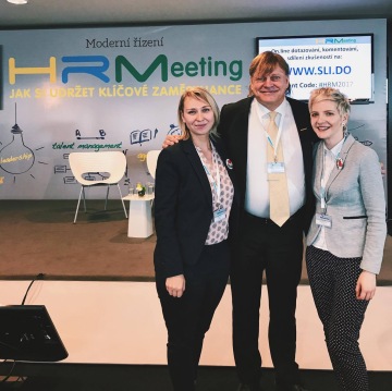 Zleva: Hana Slačálková, Mårten Runow, Barbora Hartmannová