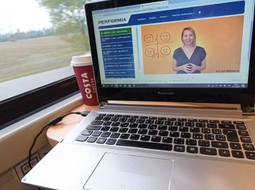 Lucie Spáčilová přednáší